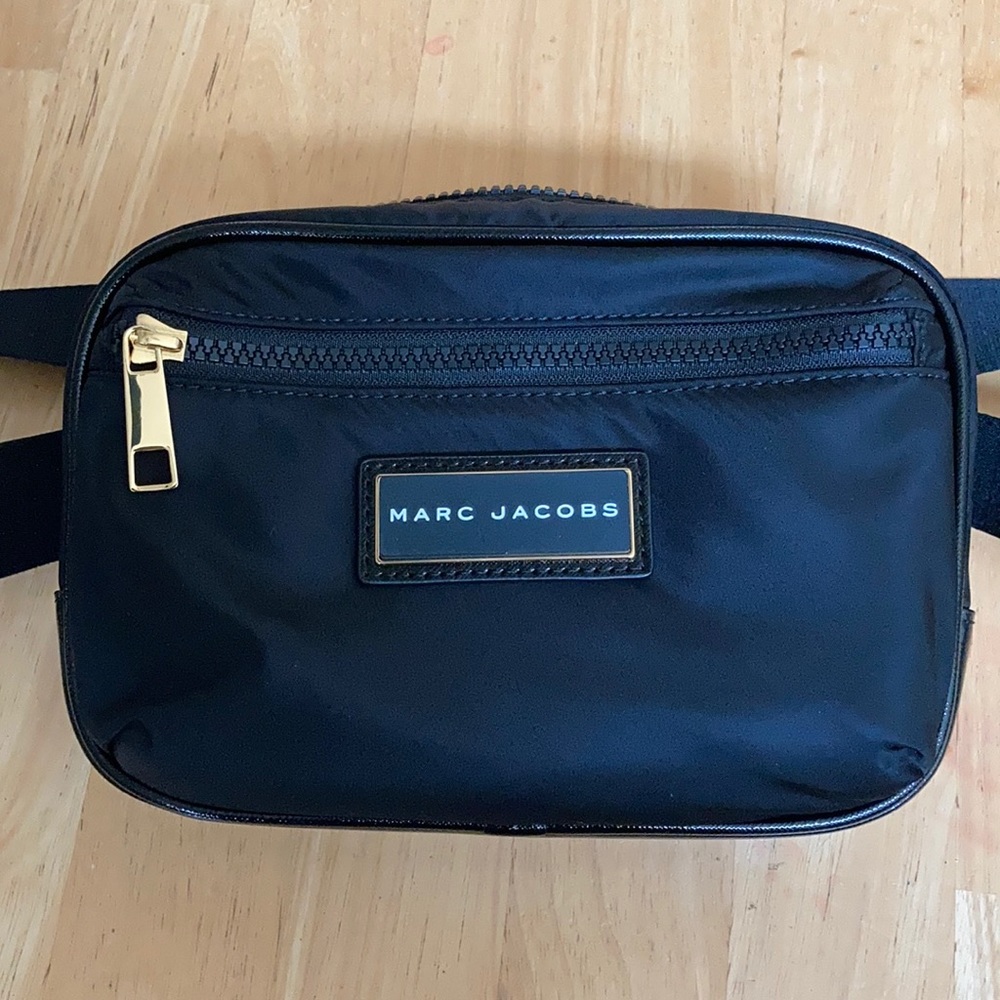 Marc Jacobs Belt Bag or Crossbody 🖤